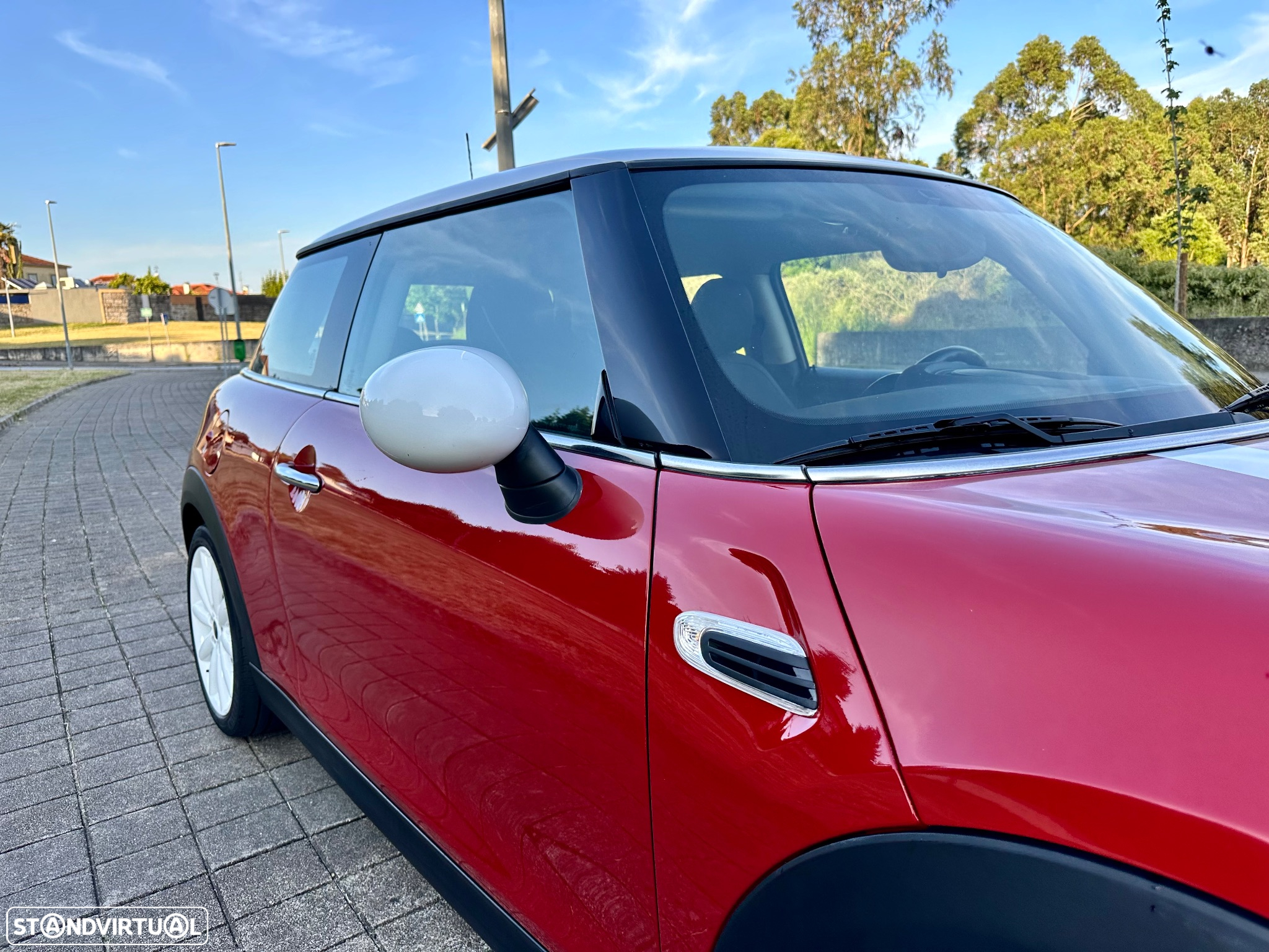 MINI 3 Portas One D - 13