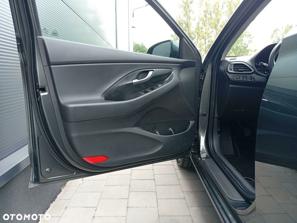 Hyundai i30 1.5 T-GDI 48V Modern - 10