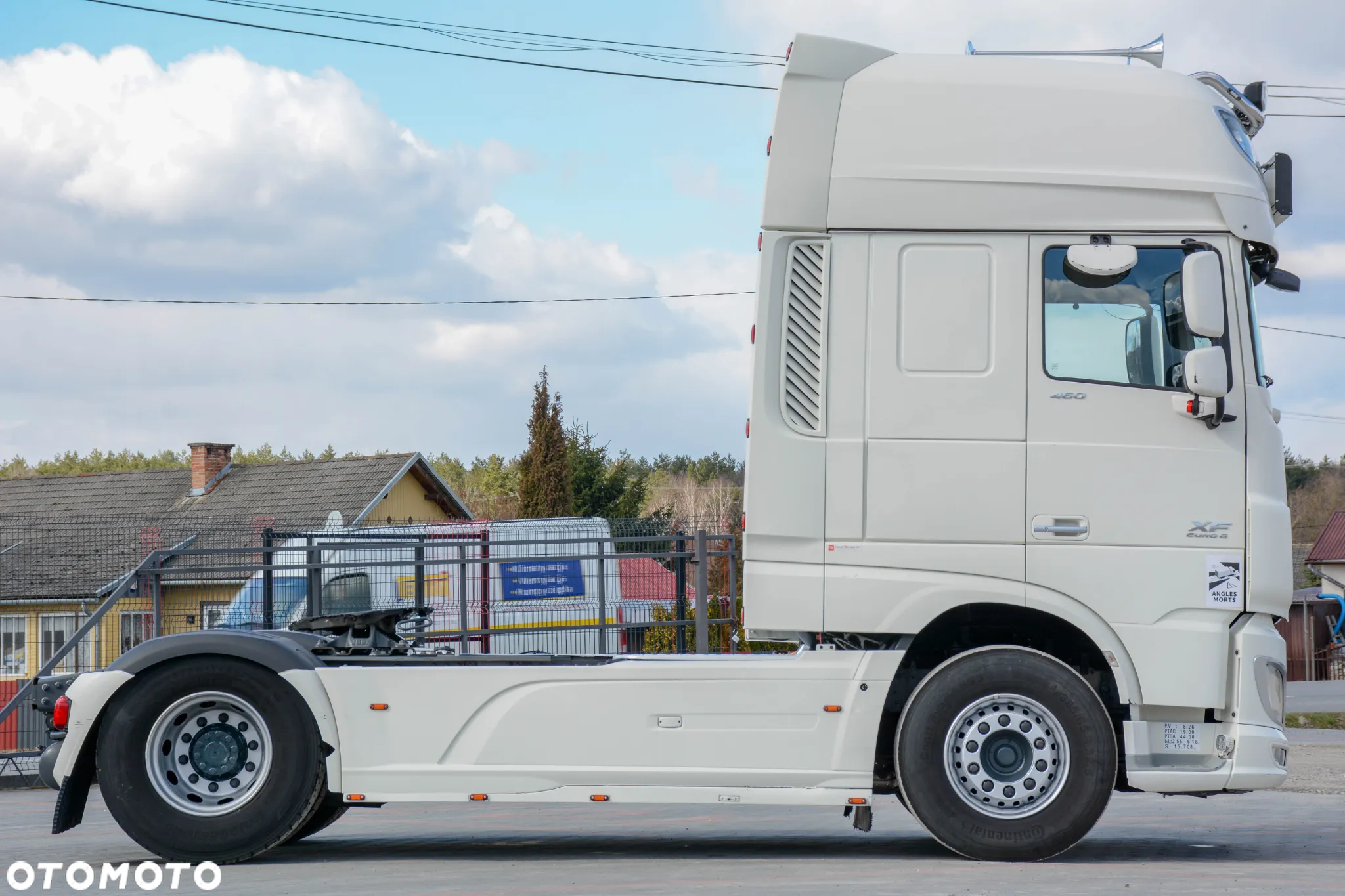 DAF XF 106.460 / 2015 / Euro 6 / Najwyższa kabina / Retarder / Klima - 8
