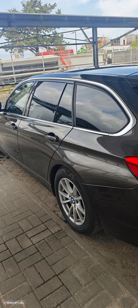 BMW 320 d EfficientDynamics Auto - 6