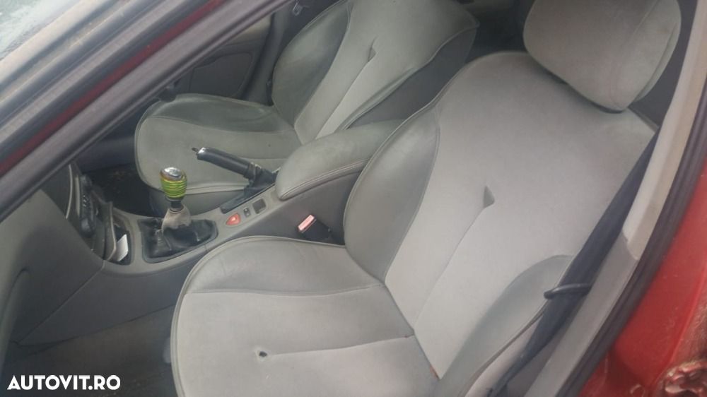 Dezmembrari  Renault LAGUNA 2  2001  > 2007 1.9 dCi (KG0G) Motorina - 3