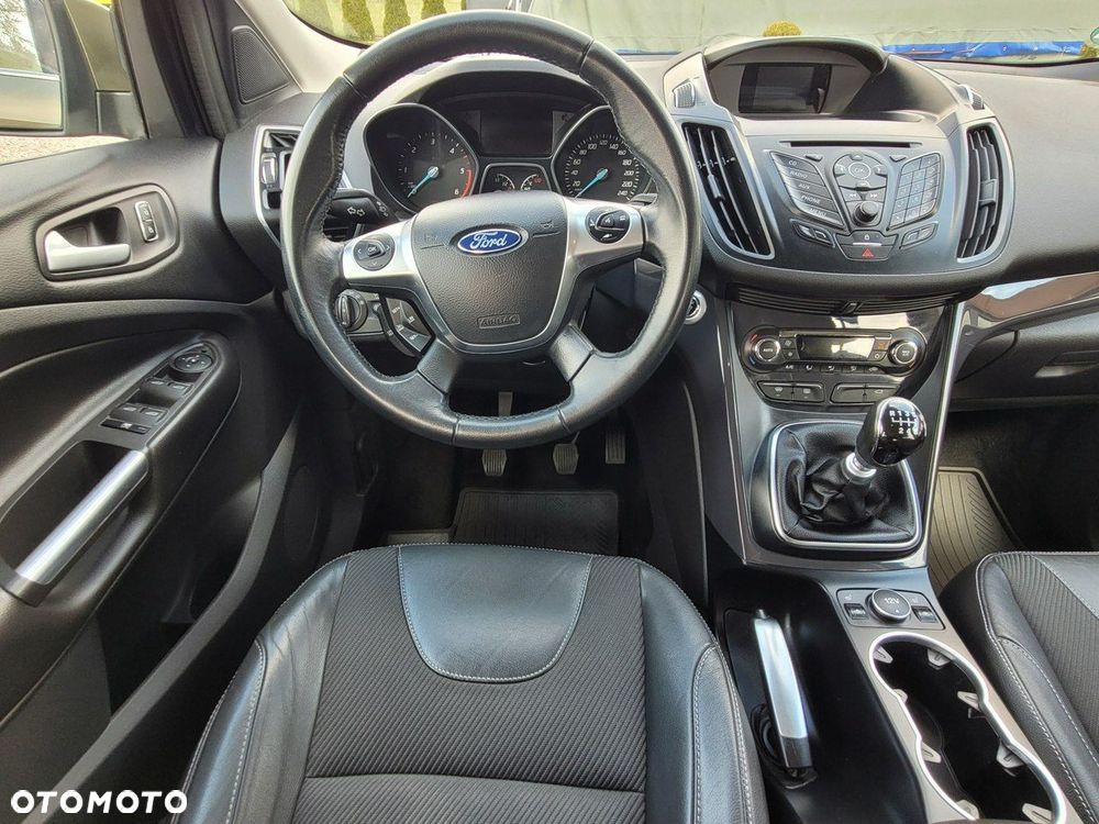 Ford Kuga - 28