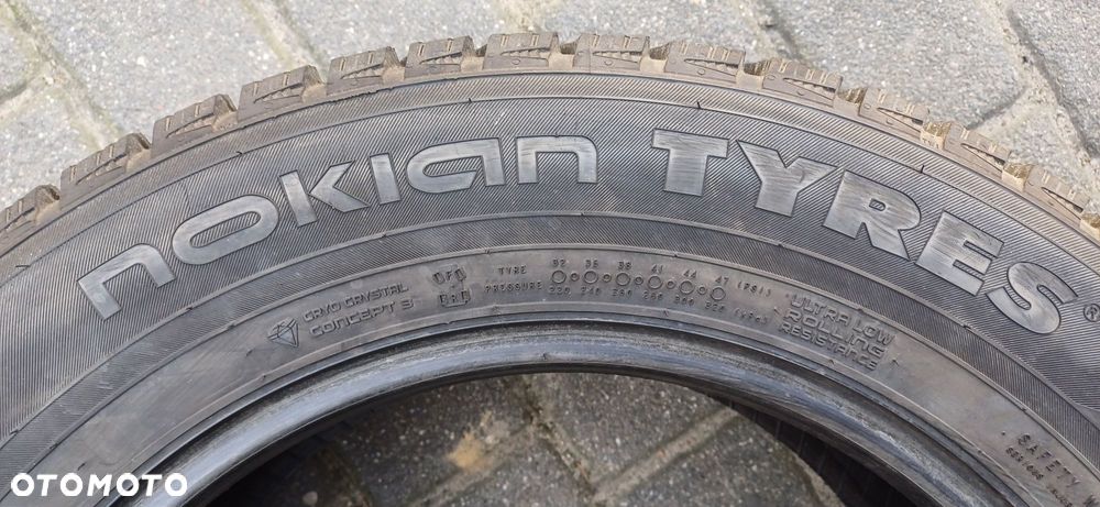 NOKIAN 215/60R16 , pojedyńcza opona zimowa. - 5