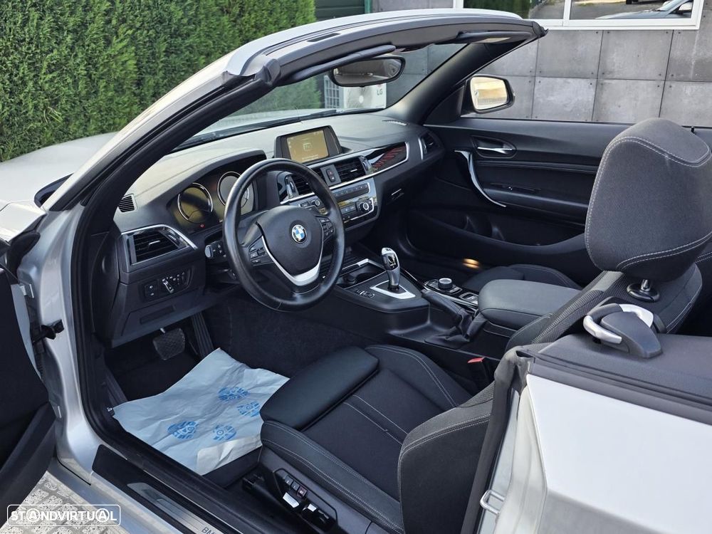 BMW 218 d Cabrio Line Sport Auto - 22