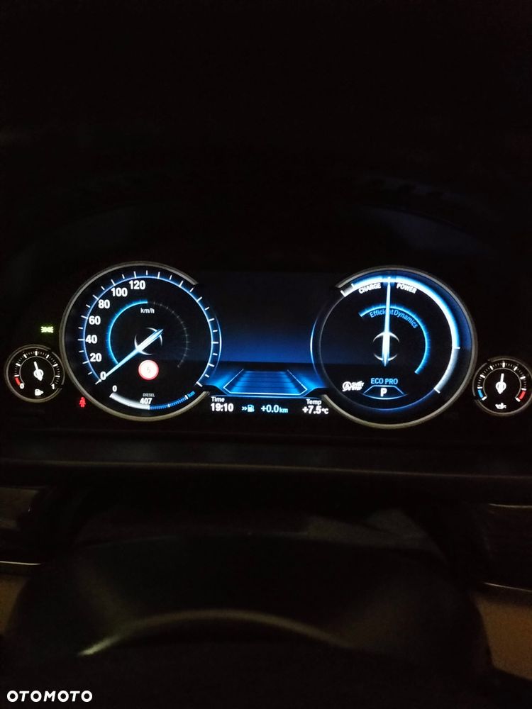 BMW Seria 5 520d xDrive - 35