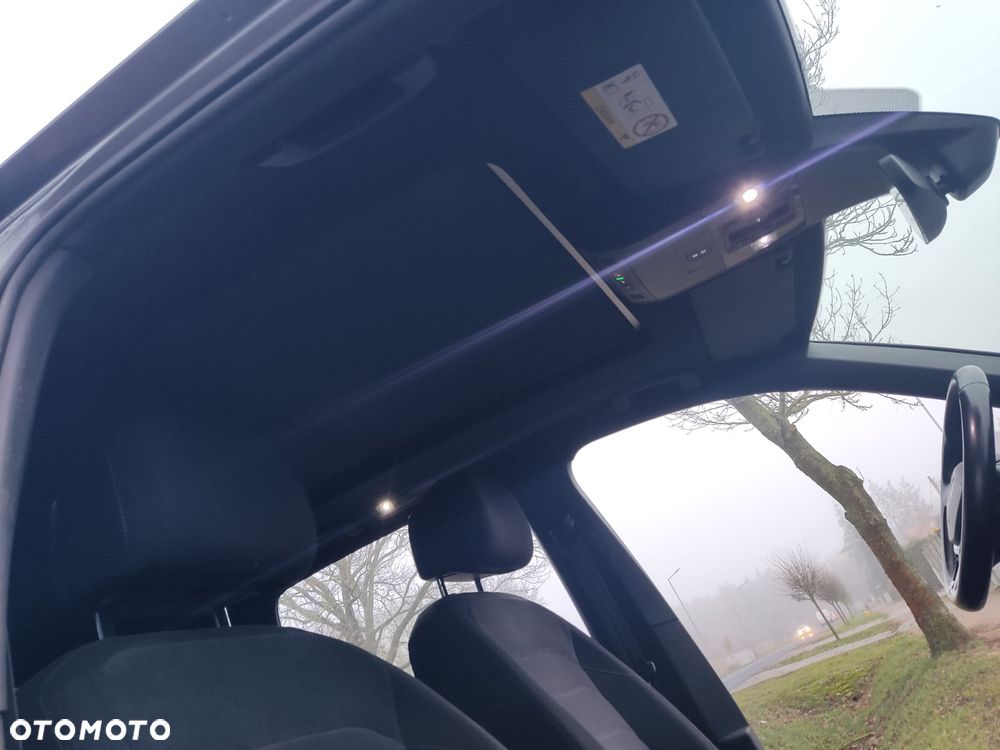 Volkswagen Tiguan - 23