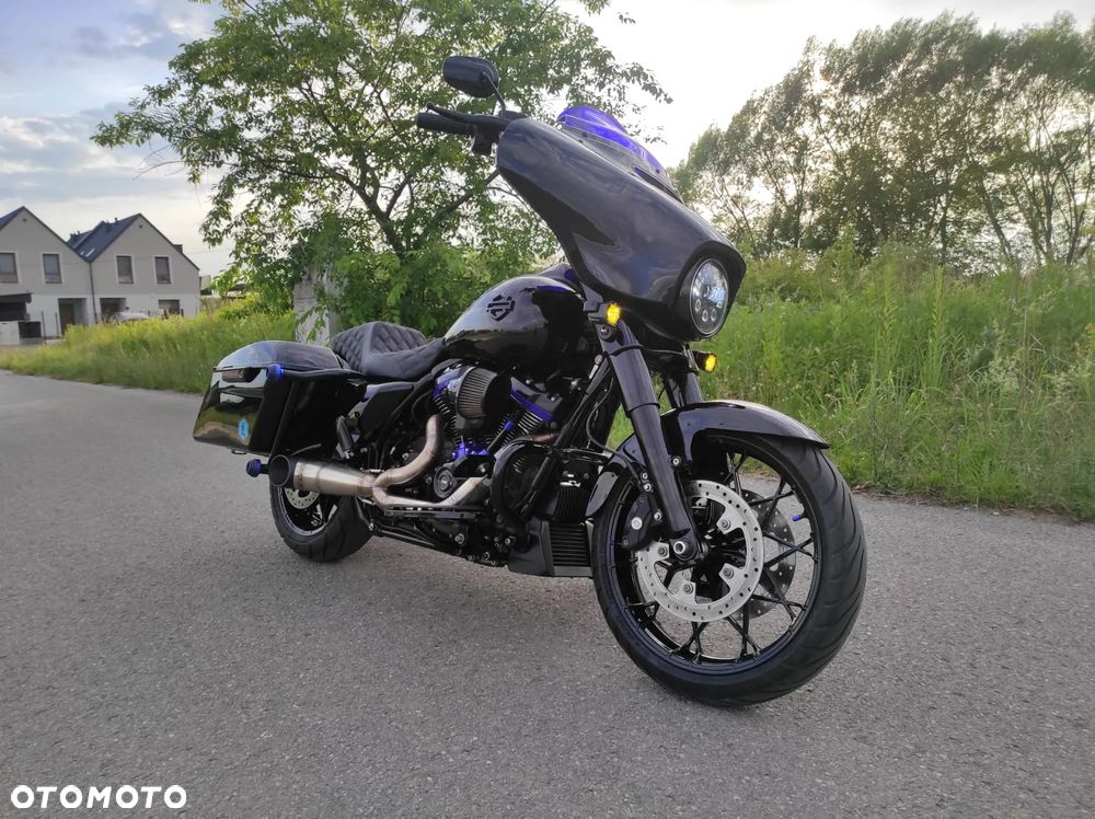 Harley-Davidson Touring Street Glide - 1