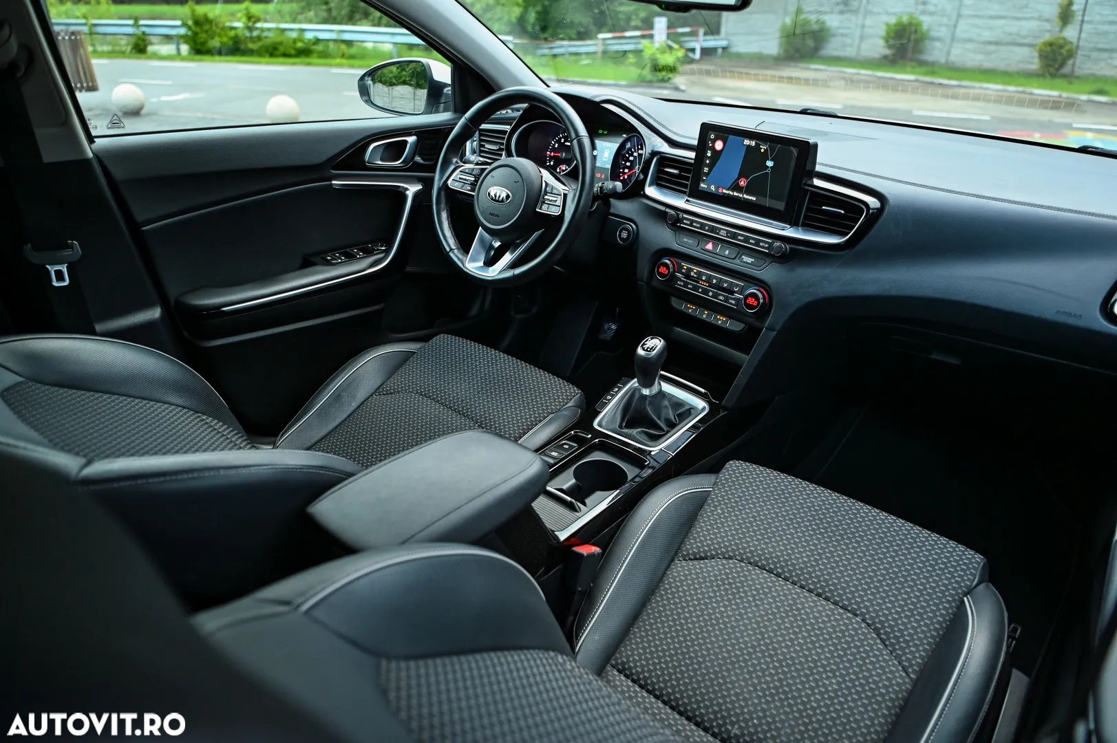 Kia Ceed - 14