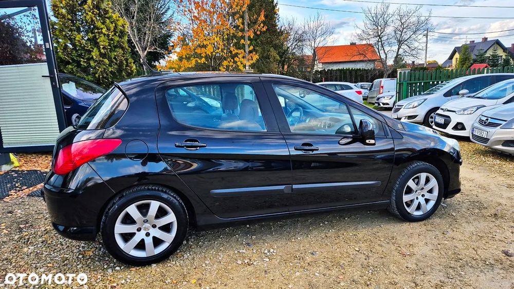 Peugeot 308 1.6 Premium Plus - 11