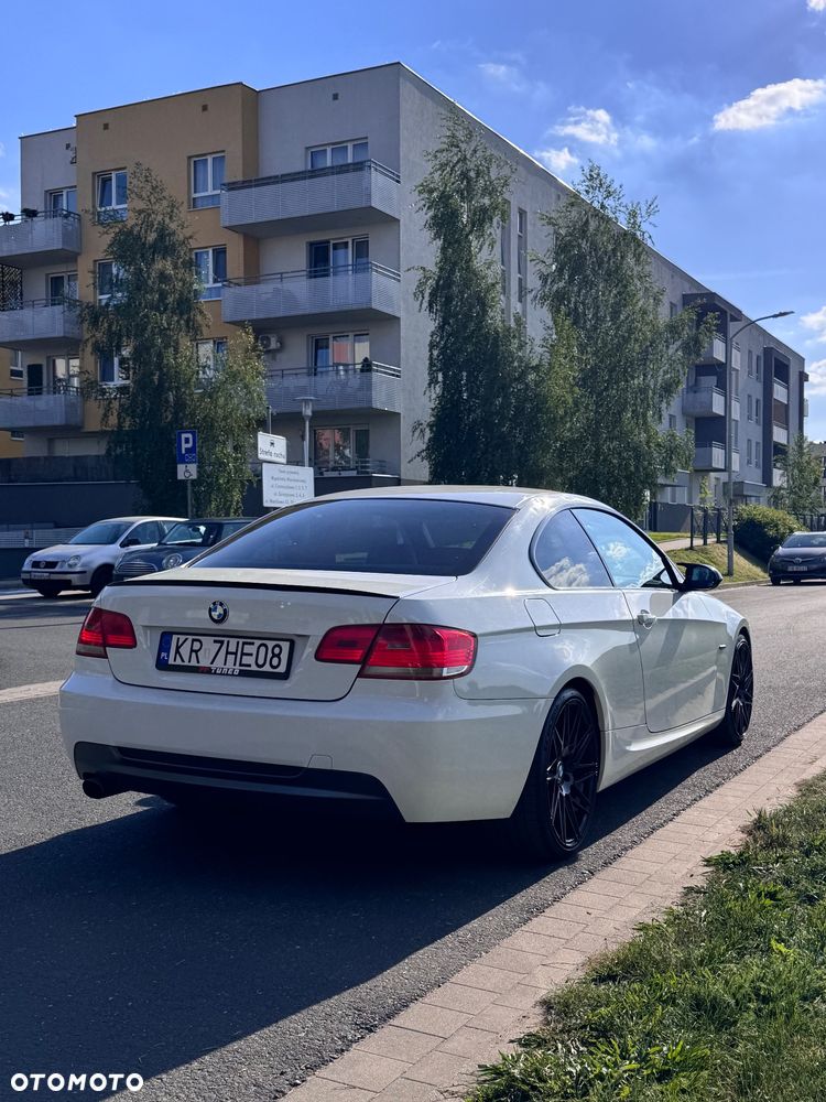 BMW Seria 3 320i M Sport Edition - 3