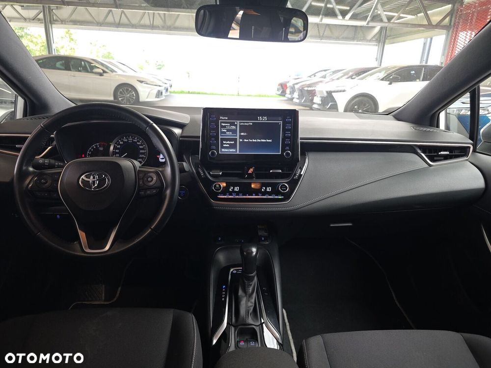 Toyota Corolla 1.8 Hybrid Comfort - 28