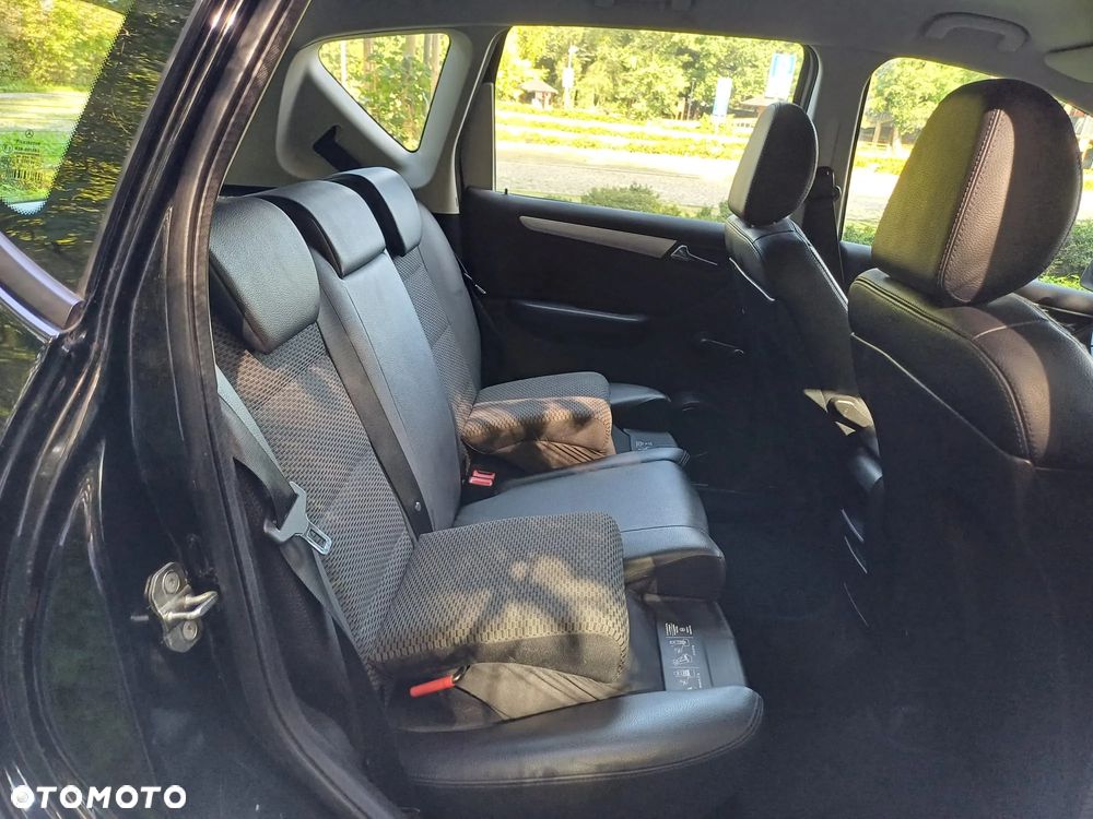Mercedes-Benz Klasa A 180 CDI Autotronic Avantgarde DPF - 18