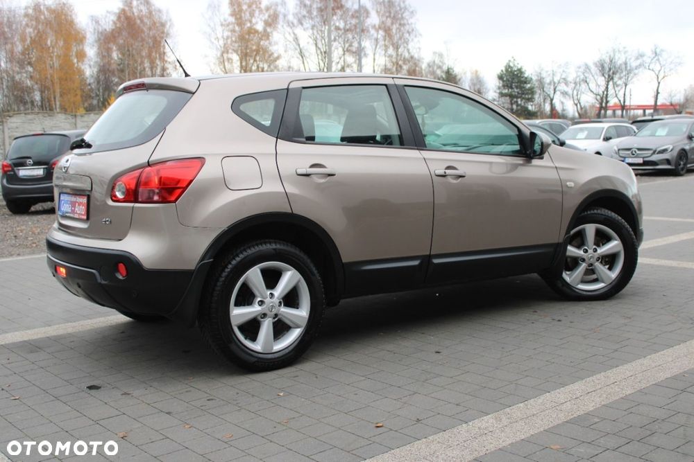 Nissan Qashqai 2.0 dCi 4 x 4 DPF tekna - 7