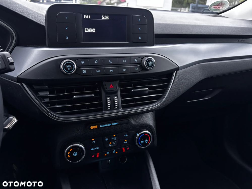 Ford Focus 1.0 EcoBoost Trend Edition - 19