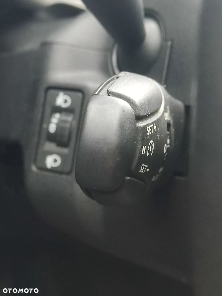 Citroën C3 Pure Tech (VTi) 82 Exclusive - 23