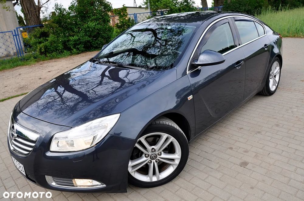 Opel Insignia 2.0 Turbo - 1
