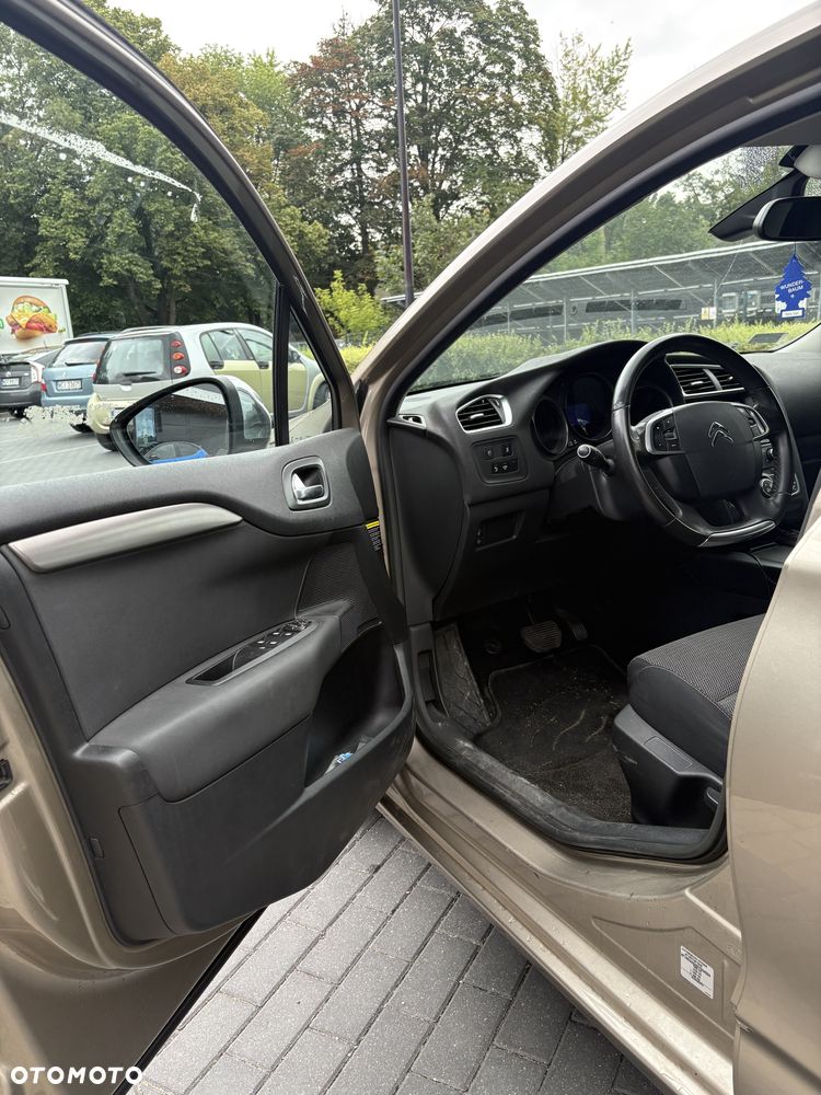 Citroën C4 e-HDi 115 ETG6 Selection - 5