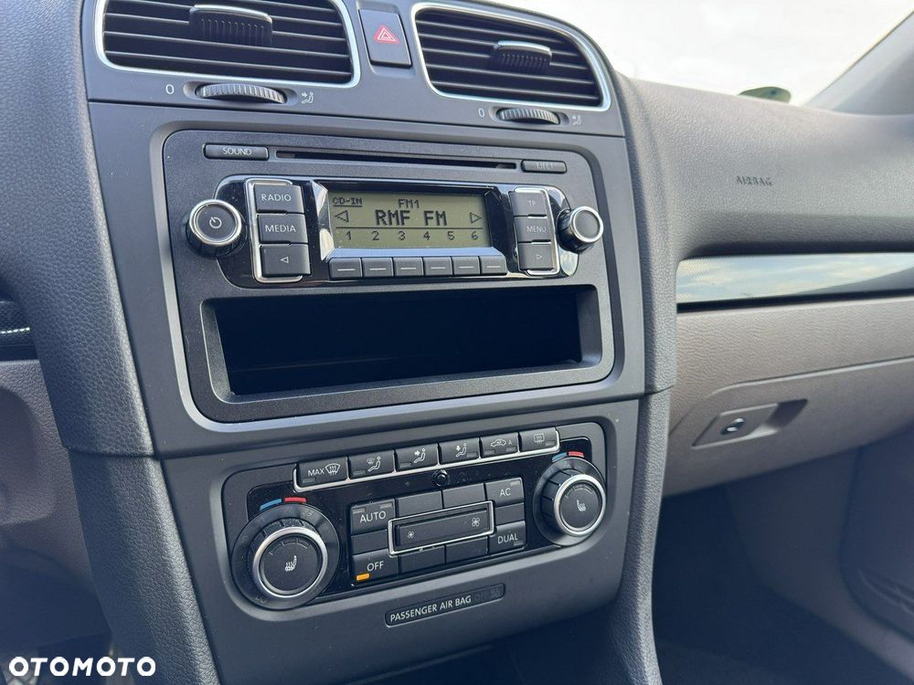 Volkswagen Golf 1.6 Comfortline - 14