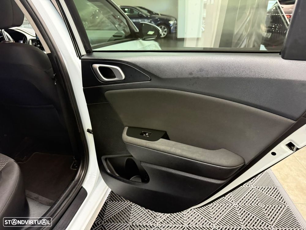 Kia Ceed 1.0 T-GDi Drive - 24