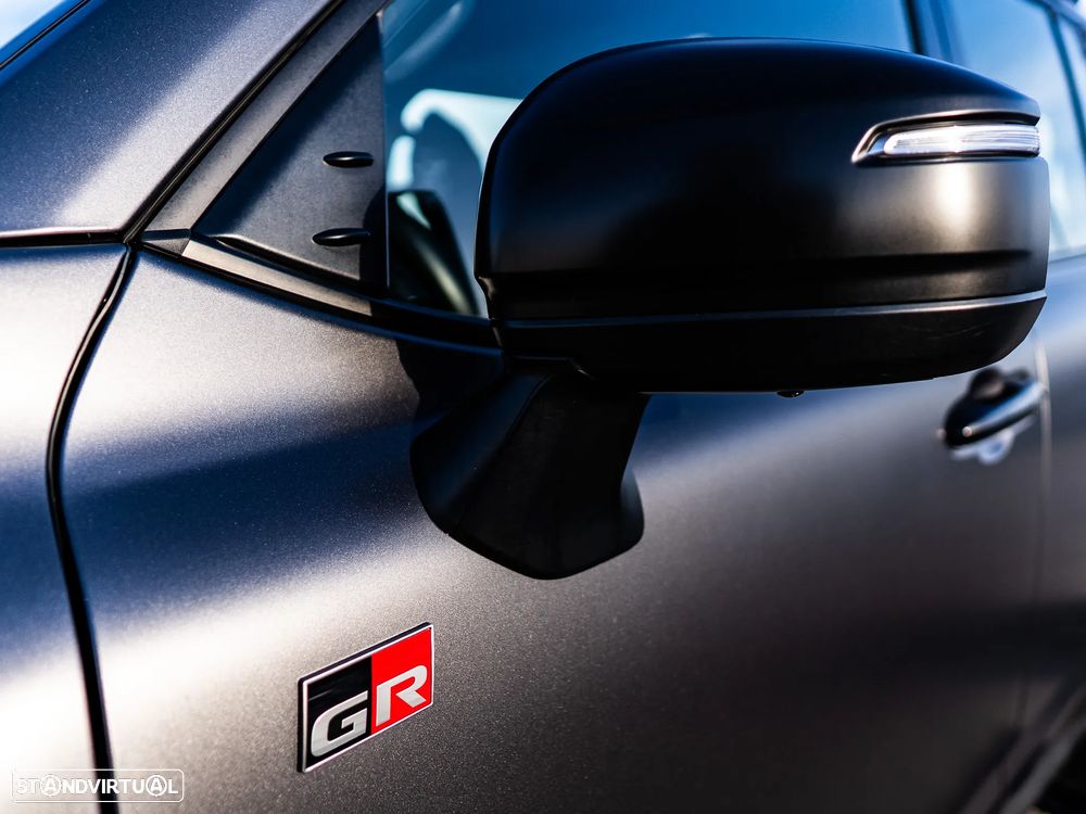 Toyota Land Cruiser - 41