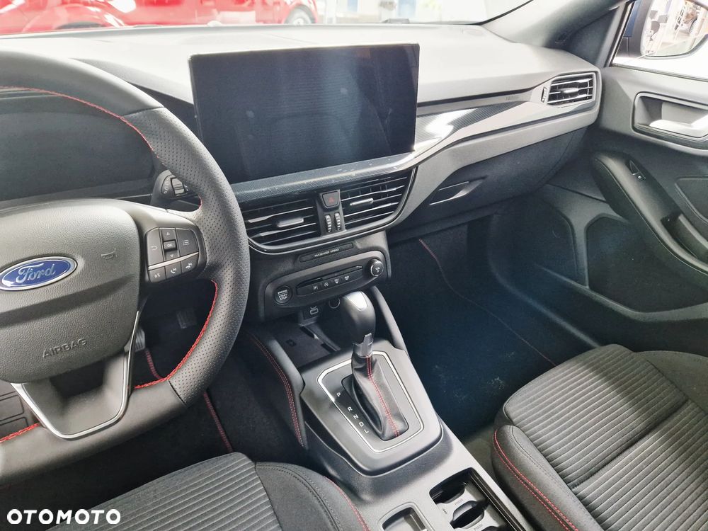 Ford Focus 1.0 EcoBoost mHEV ST-Line X - 10