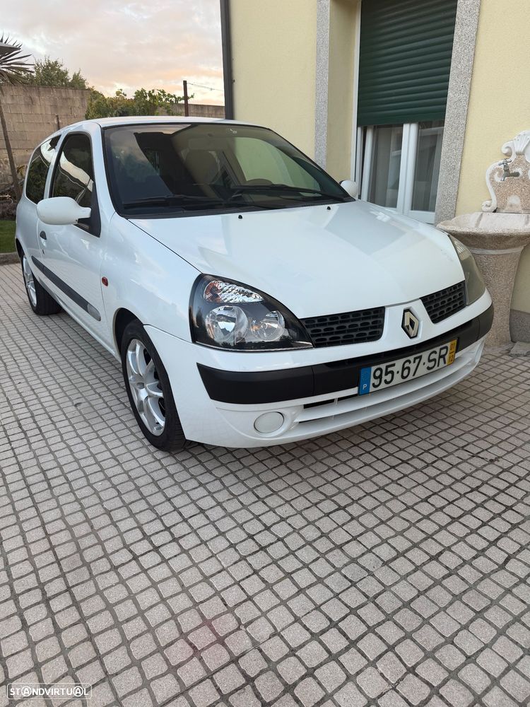 Renault Clio 1.5 dCi Expression - 10