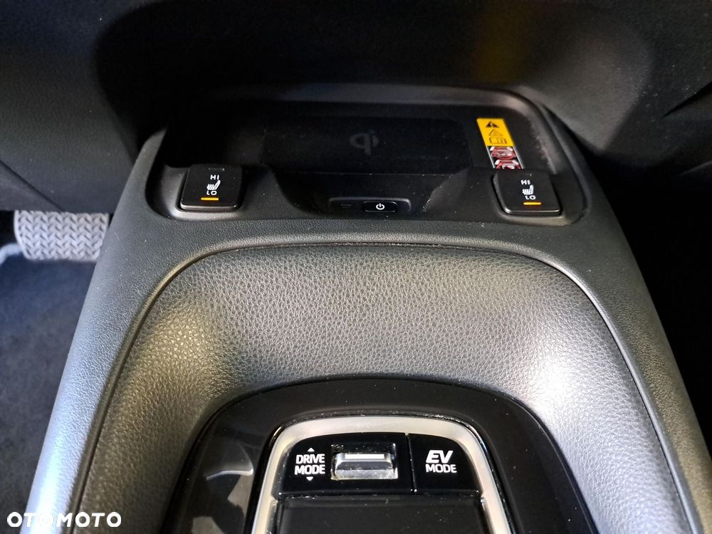 Toyota Corolla 1.8 Hybrid Comfort - 27