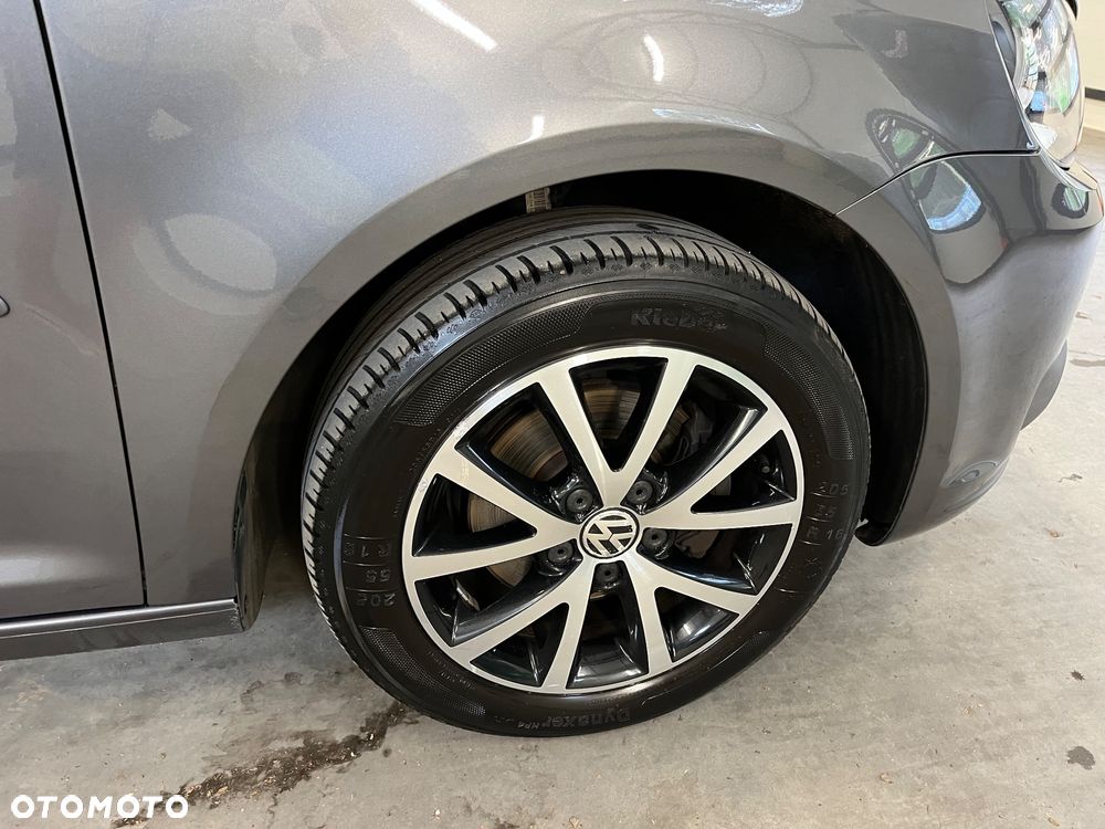 Volkswagen Touran 1.6 TDI DPF Comfortline Perfectline - 25
