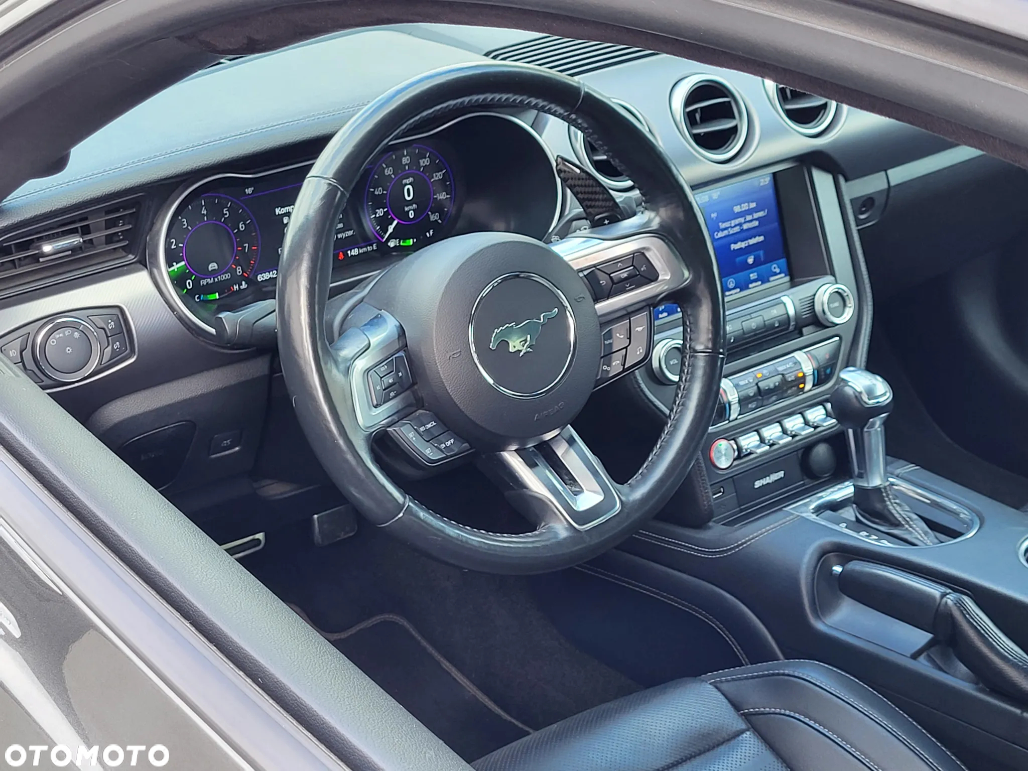Ford Mustang 5.0 V8 GT - 10