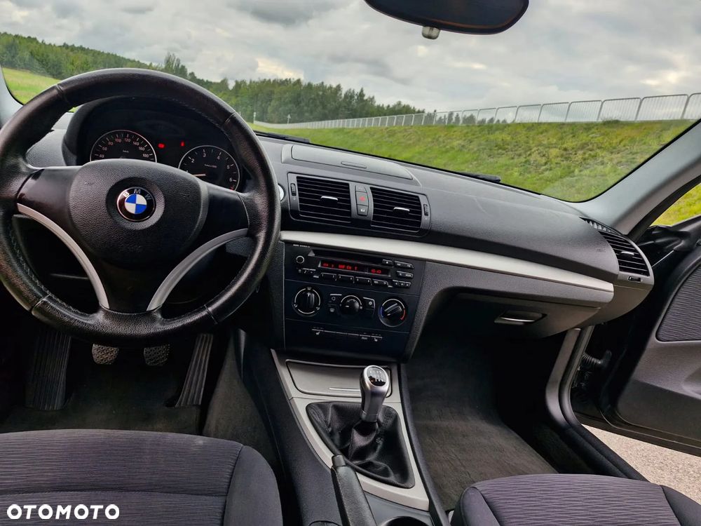 BMW Seria 1 116i - 12