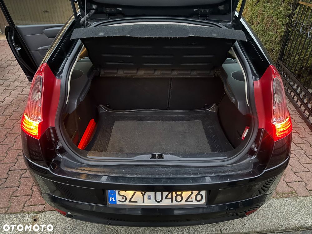 Citroën C4 1.6 HDi VTR - 10