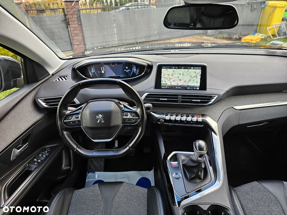 Peugeot 3008 1.5 BlueHDi Allure Pack S&S - 27