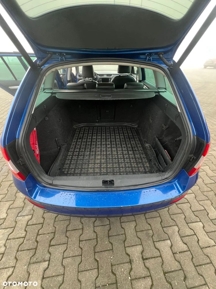 Skoda Octavia 1.6 TDI 4x4 Style - 10