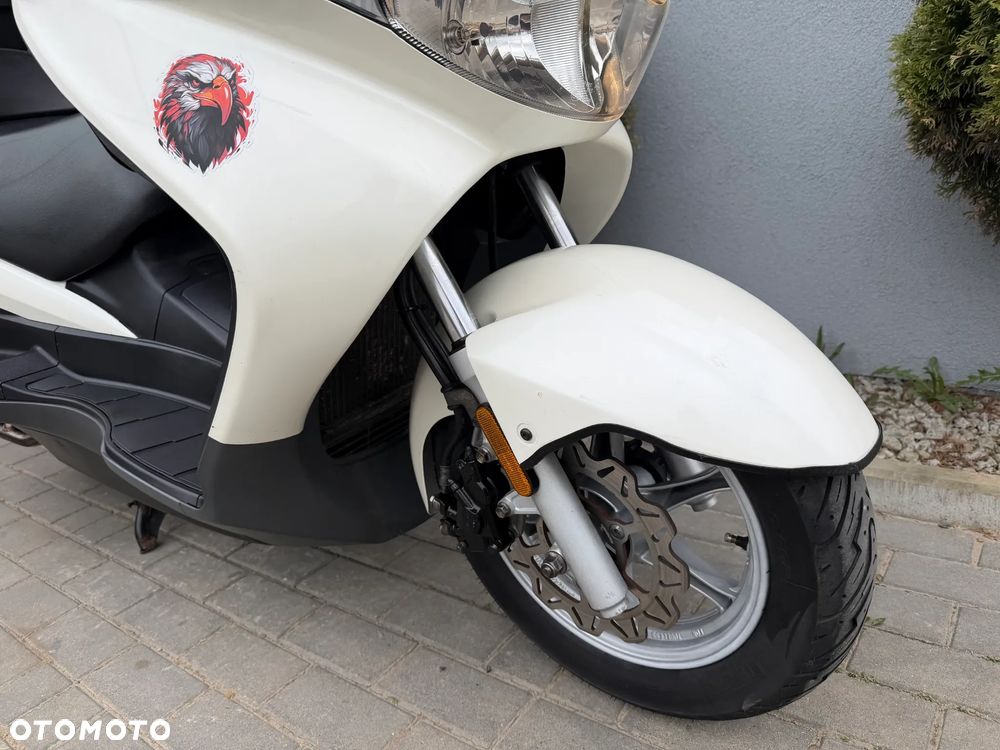 Suzuki Burgman - 7