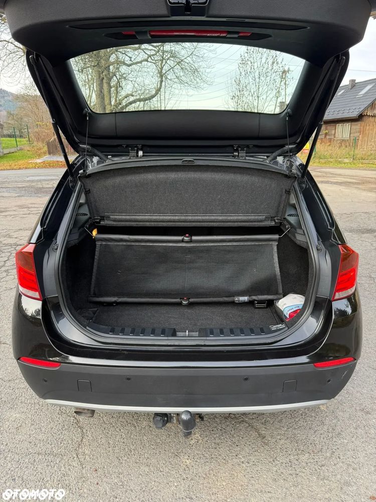 BMW X1 xDrive18d xLine - 12