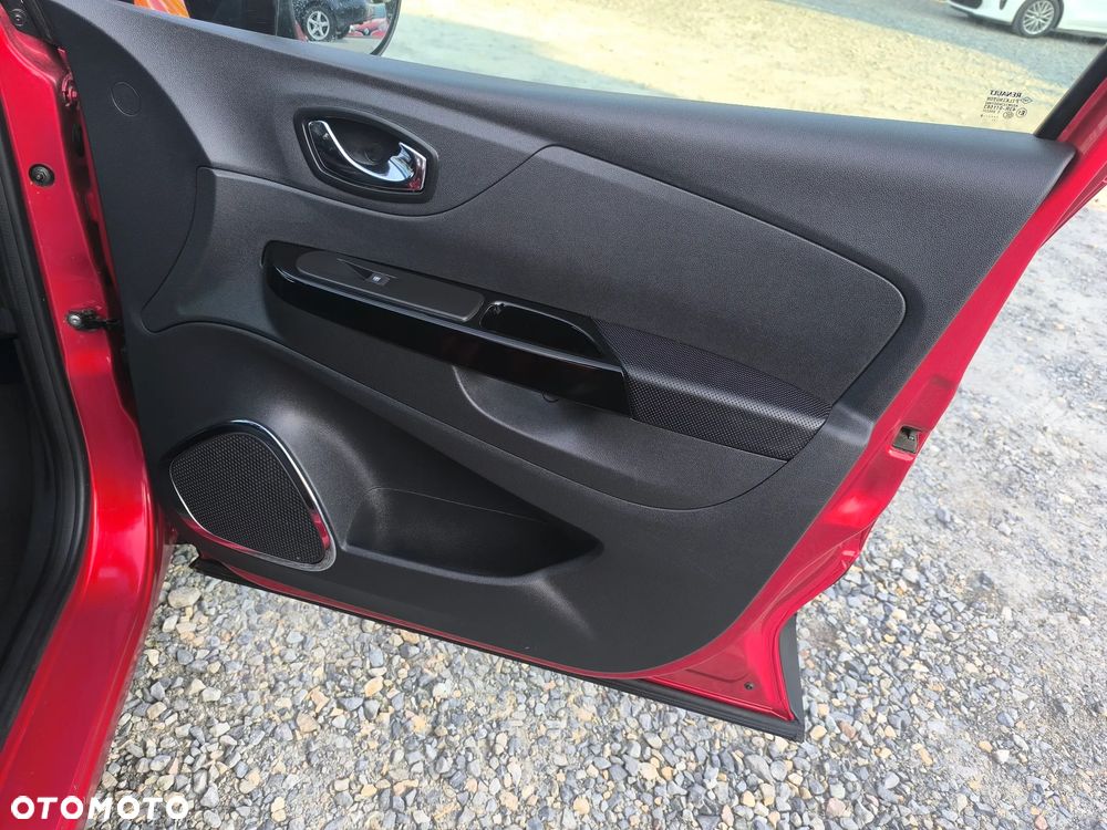 Renault Captur 0.9 Energy TCe Helly Hansen - 25