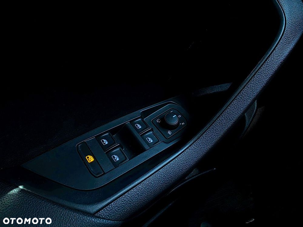 Skoda Karoq 1.5 TSI ACT Selection DSG - 10