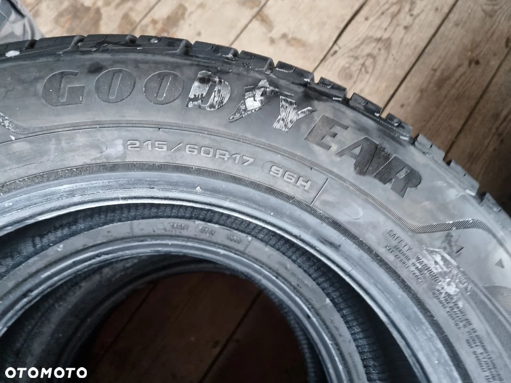 Opony Goodyear ULTRAGRIP PERFORMANCE+ SUV 215/60R17 99V 2022r,4x8mm super - 13