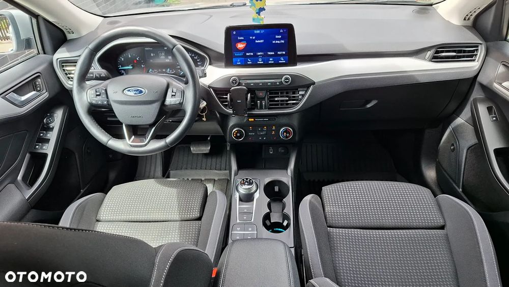 Ford Focus 2.0 EcoBlue STart-Stopp-System TITANIUM - 9