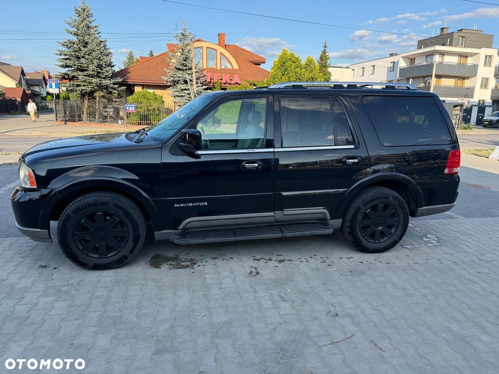 Lincoln Navigator 5.4 4WD - 5