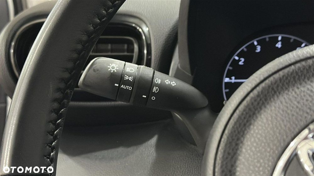 Toyota Yaris 1.0 Comfort - 25