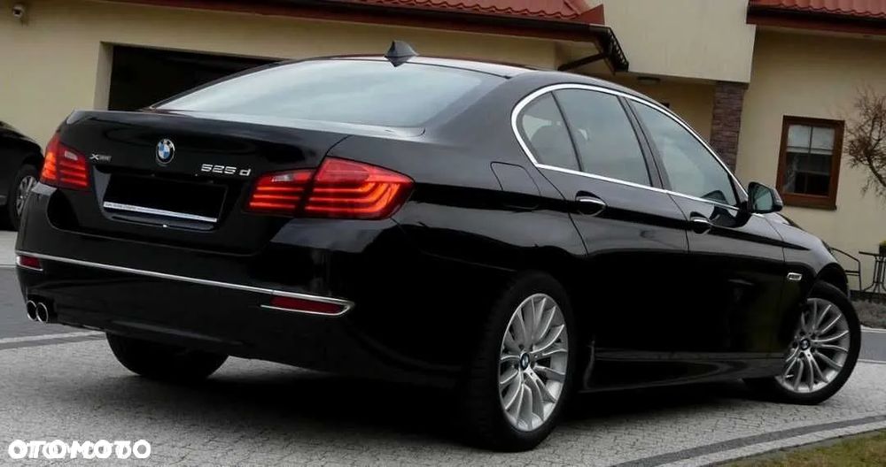 BMW Seria 5 525d Luxury Line - 10