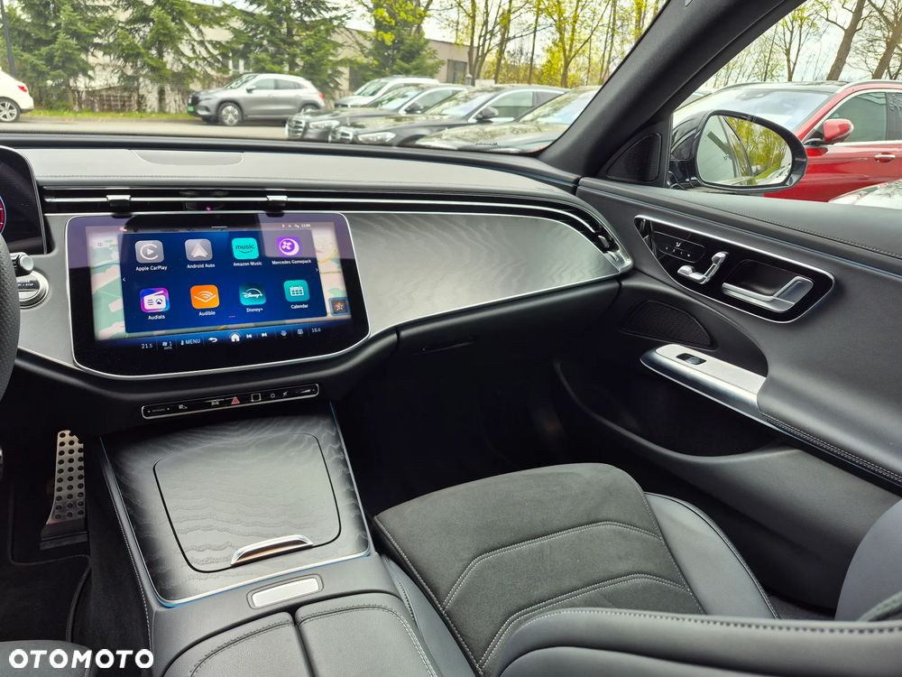Mercedes-Benz Klasa E 220 d mHEV 4-Matic AMG 9G-Tronic - 22