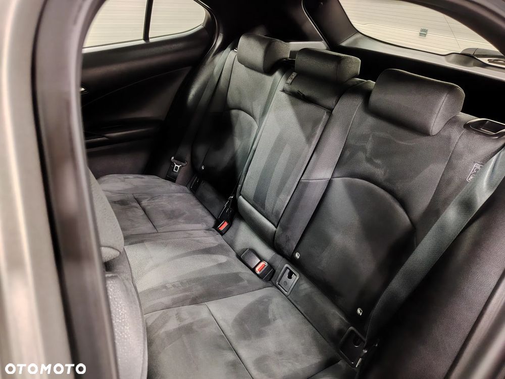 Lexus UX 250h Elegance 2WD - 24