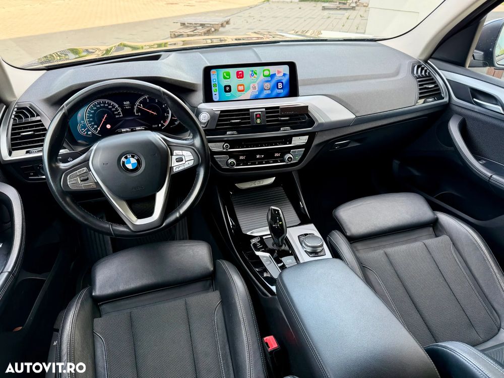 BMW X3 xDrive20d AT Luxury Line - 33