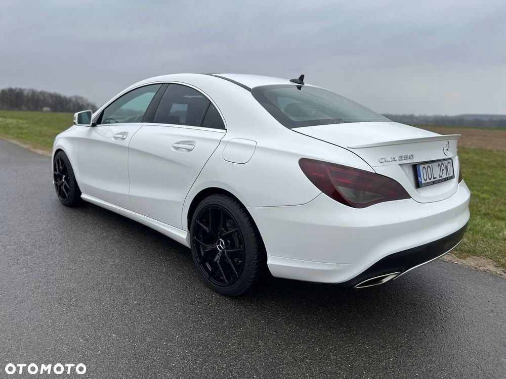 Mercedes-Benz CLA 250 4Matic 7G-DCT - 7