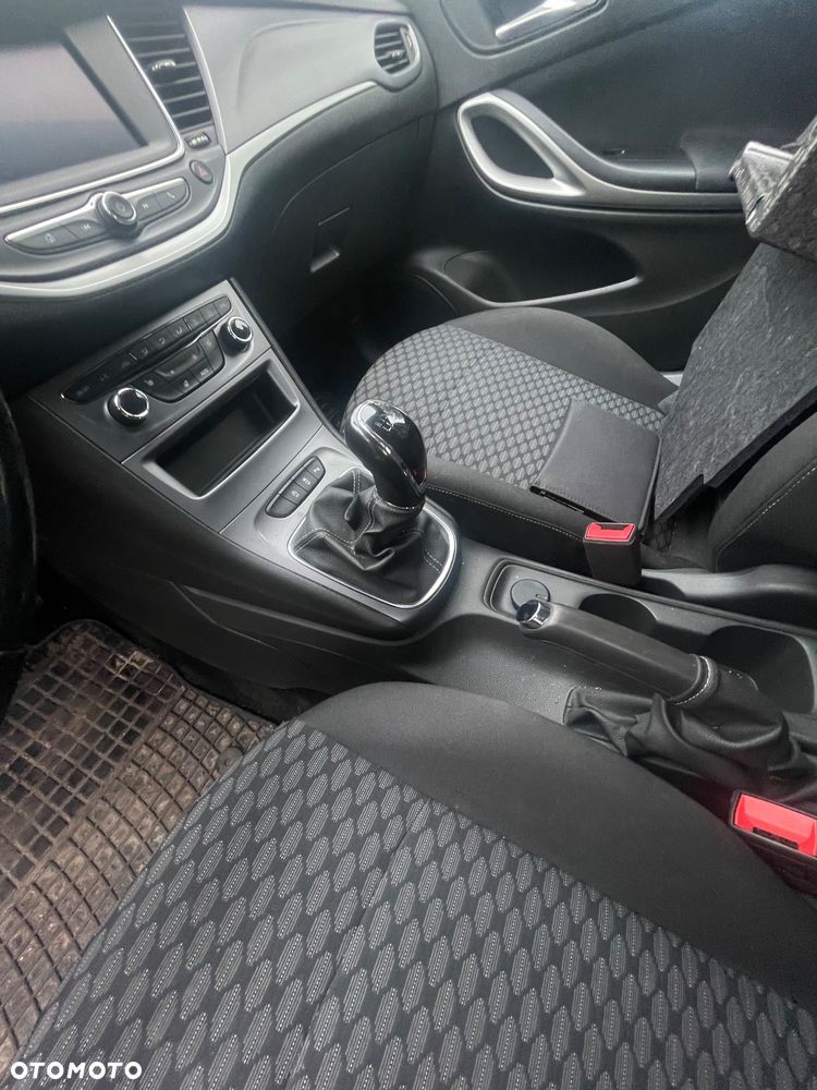Opel Astra 1.2 T Business Elegance S&S - 9