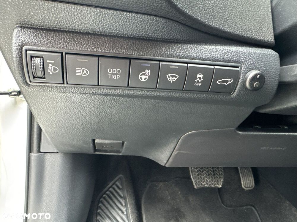 Toyota Corolla 2.0 Hybrid GR Sport - 17