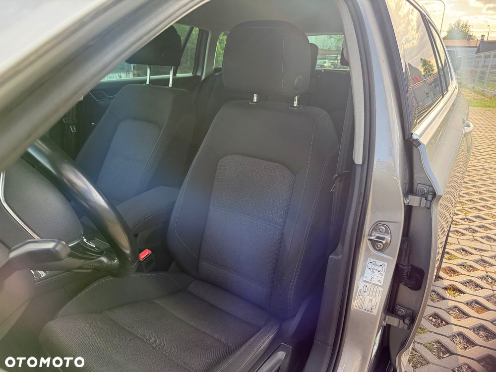Volkswagen Passat - 7