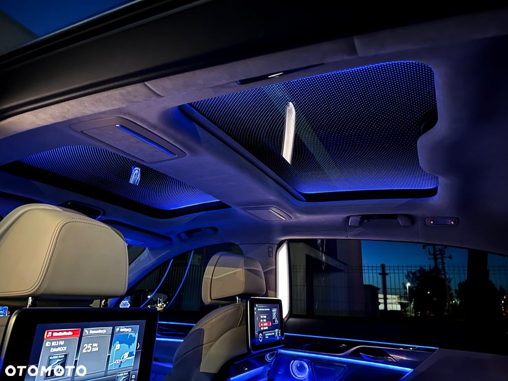 BMW Seria 7 750Li - 18